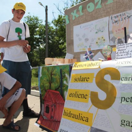 3.000 de elevi cunosc sursele de energie regenerabilă şi eficienţa energetică